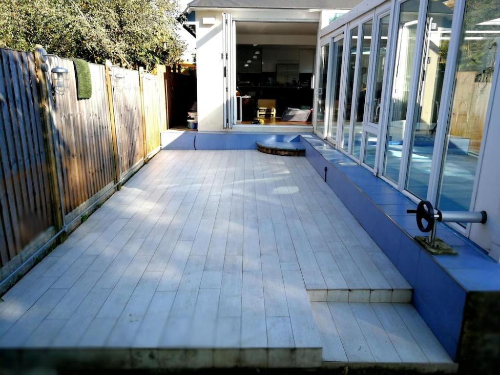 River House With Heated Pool June To Sep & Garden Twickenham Exterior photo